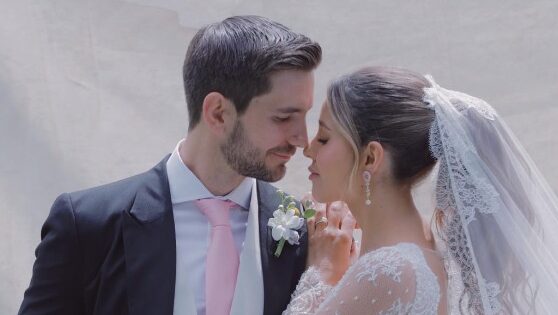 Paulina Goto y Rodrigo Saval se casan en una emotiva boda religiosa."