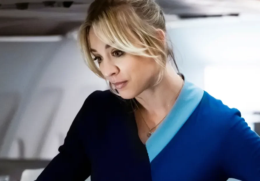 Kaley Cuoco en The Fligth Attendant