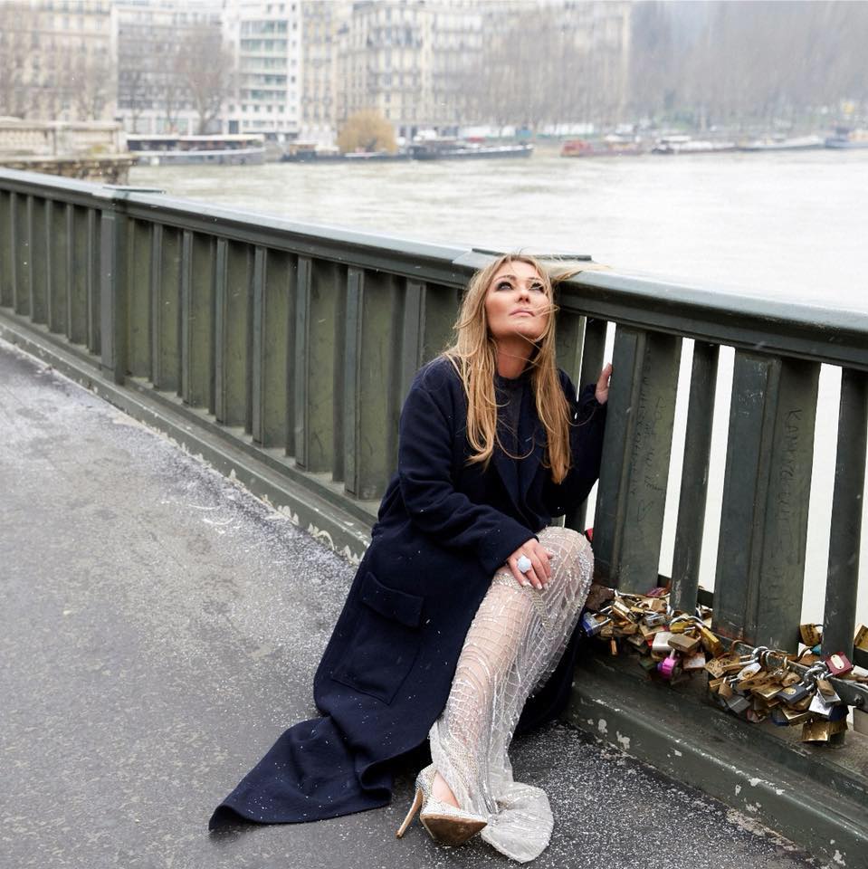 Amaia Montero Deslumbra en su reaparición, tras complicaciones de salud